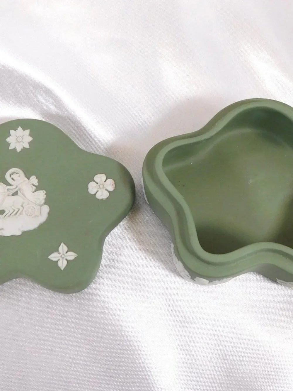 Wedgwood Star Shaped Celedon Jasperware Trinket Box # 25459